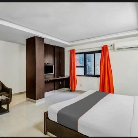 Aerocity Hotel Jindal Palace Delhi- A Well Hygiene Property"All Staff Vaccinated " นิวเดลี ภายนอก รูปภาพ
