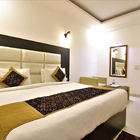 Aerocity Hotel Jindal Palace Delhi- A Well Hygiene Property"All Staff Vaccinated " นิวเดลี ภายนอก รูปภาพ