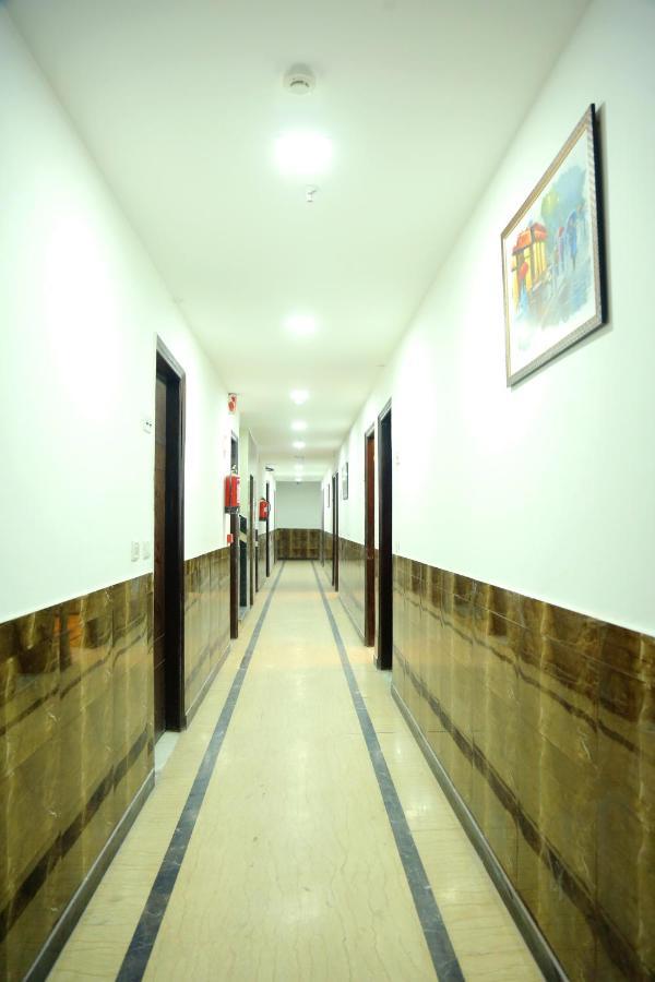 Aerocity Hotel Jindal Palace Delhi- A Well Hygiene Property"All Staff Vaccinated " นิวเดลี ภายนอก รูปภาพ